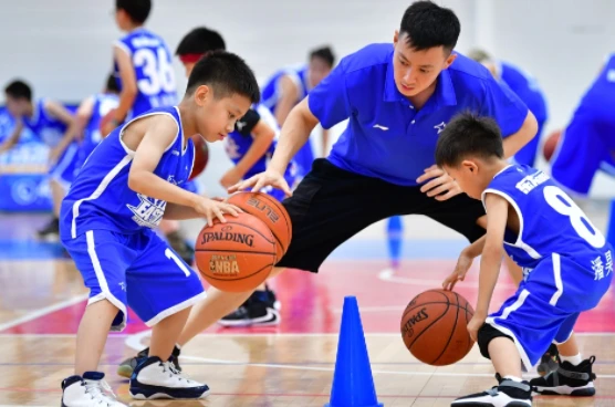 如何通过数据分析改进篮球战术训练?_0